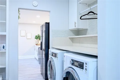 a view of washer and dryer in a room