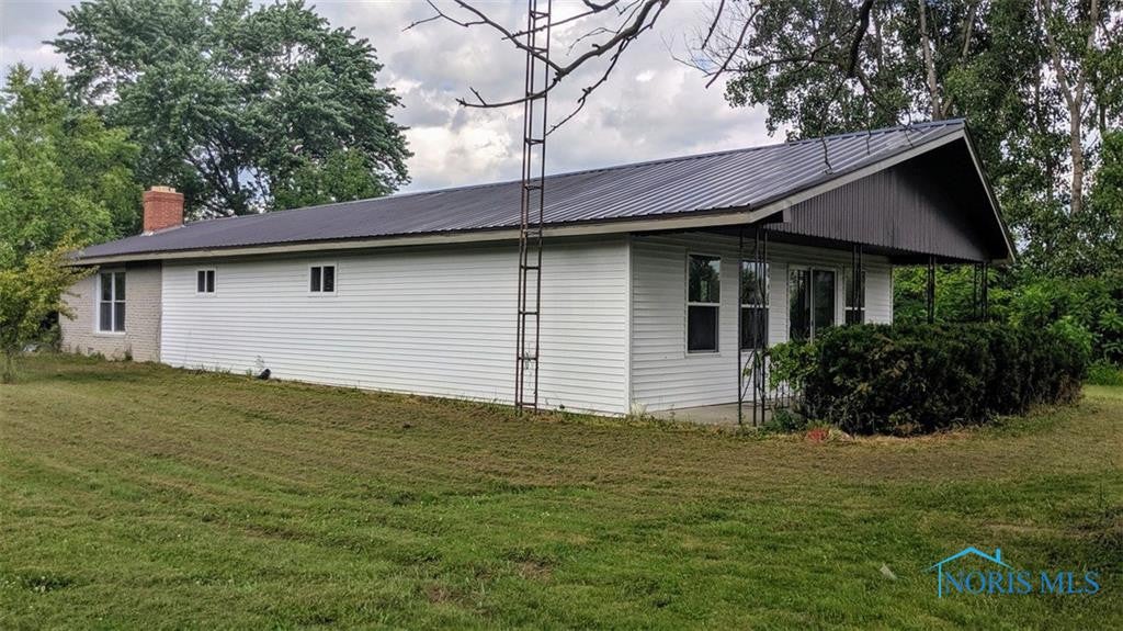 8666 Williams County Rd R Pioneer, OH 43554 - Photo 3 of 18 Gallery Image 3