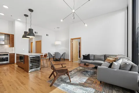 $545,000 | 1240 South 2nd Street, Unit 109, Minneapolis, MN 55415