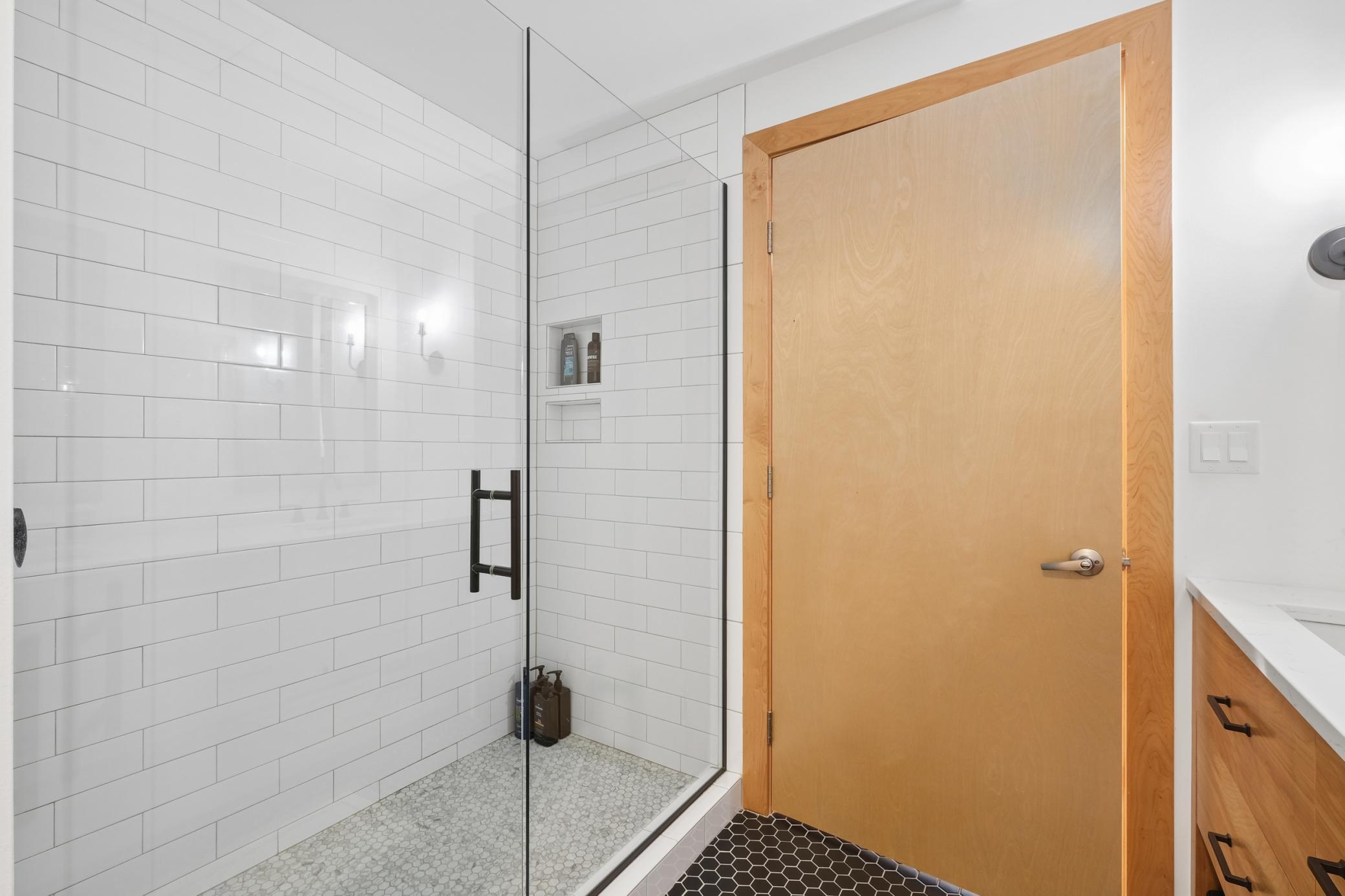 1240 South 2nd Street, Unit 109 Minneapolis, MN 55415 - Photo 13 of 28