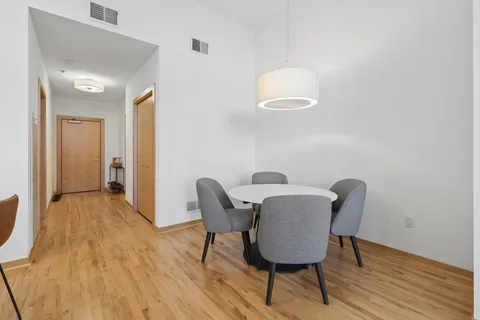 $545,000 | 1240 South 2nd Street, Unit 109, Minneapolis, MN 55415