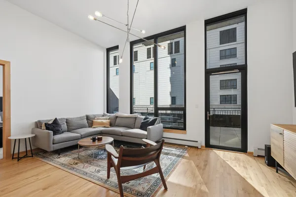 $545,000 | 1240 South 2nd Street, Unit 109, Minneapolis, MN 55415