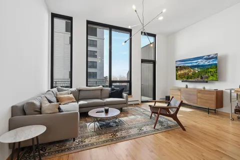 $545,000 | 1240 South 2nd Street, Unit 109, Minneapolis, MN 55415