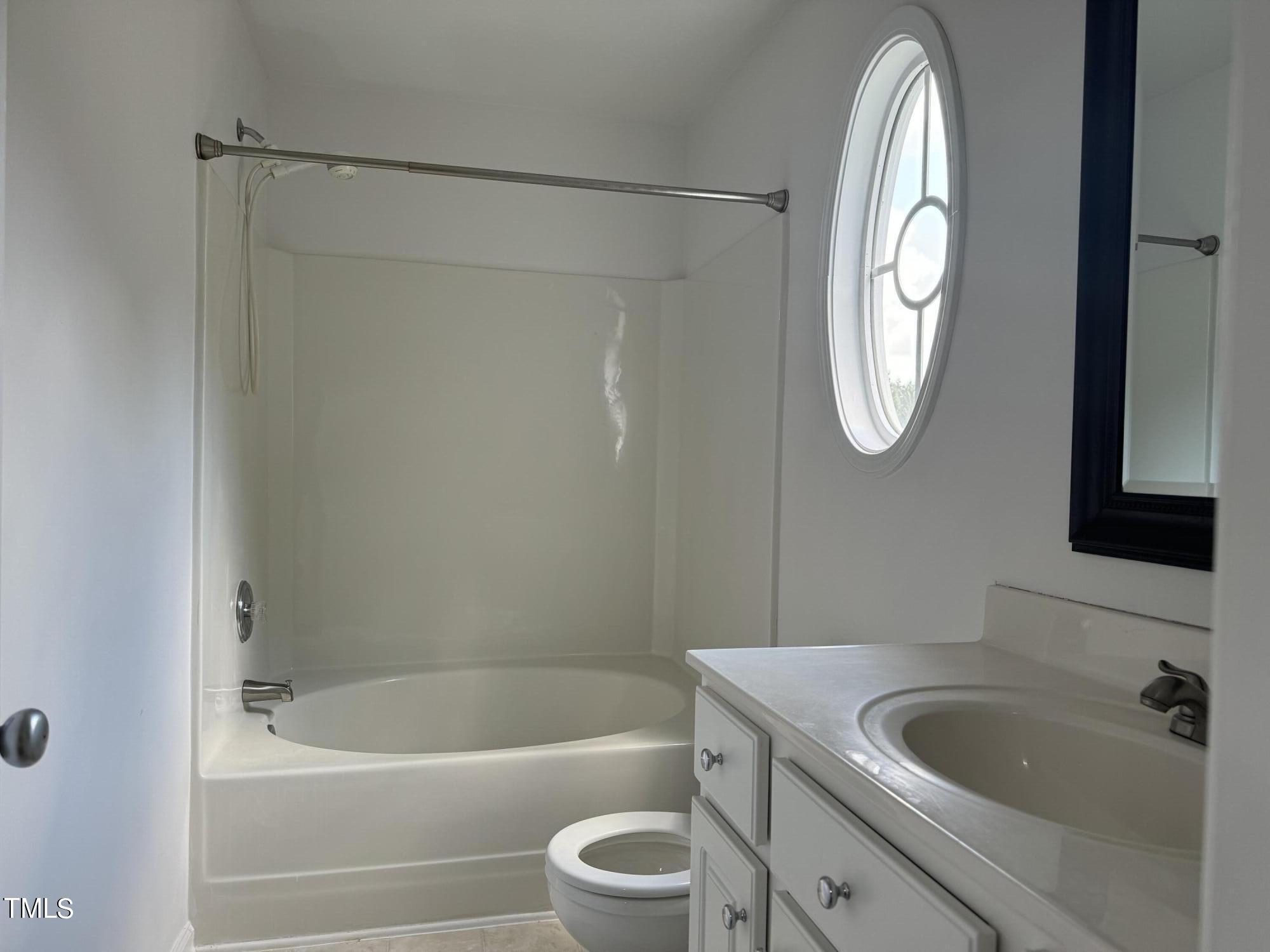 8227 City Loft Court Raleigh, NC 27613 - Photo 18 of 33 Primary Bathroom