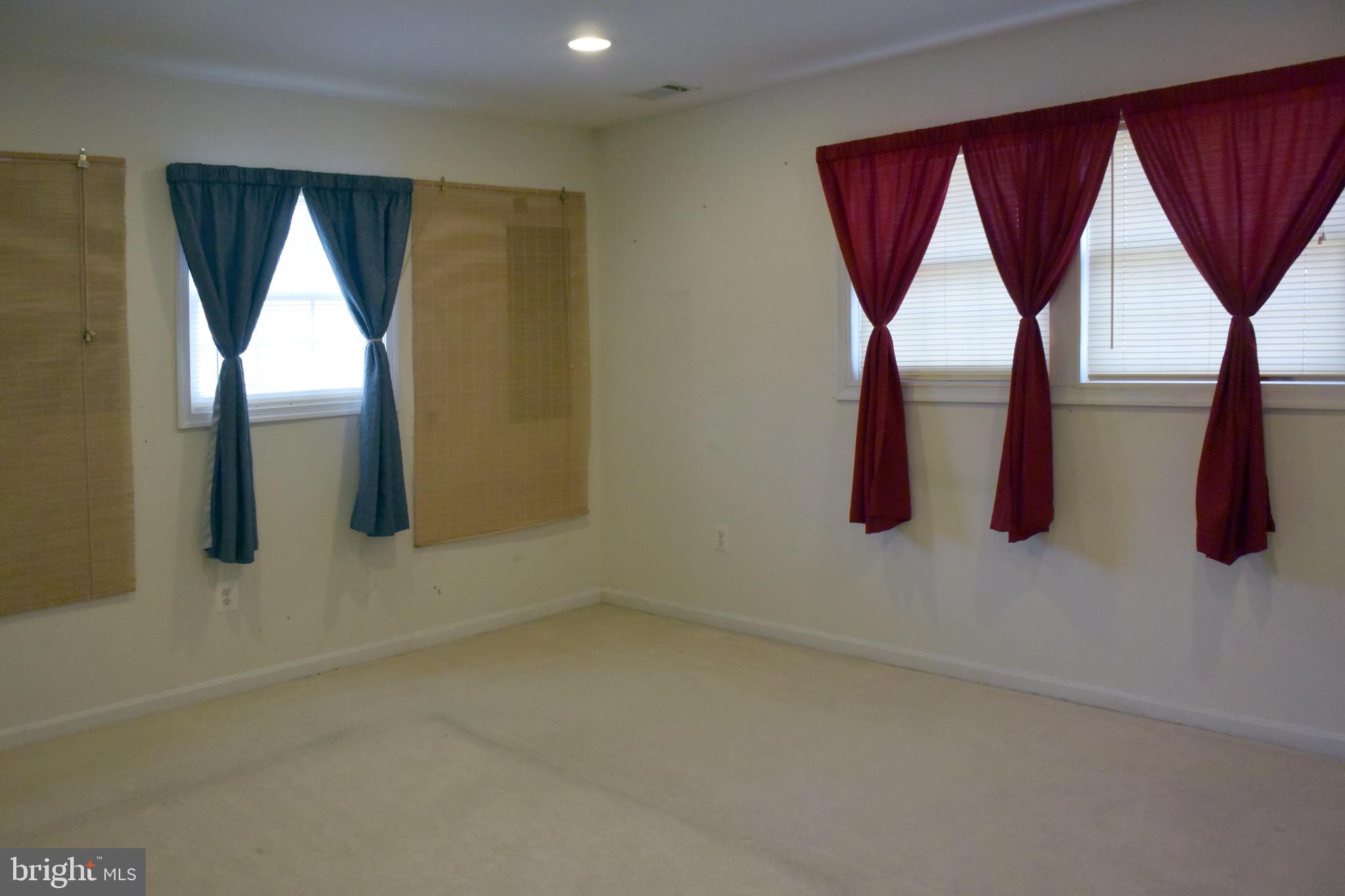 8404 Adelphi Road Adelphi, MD 20783 - Photo 11 of 29 BED 3 IN UPPER LEVEL