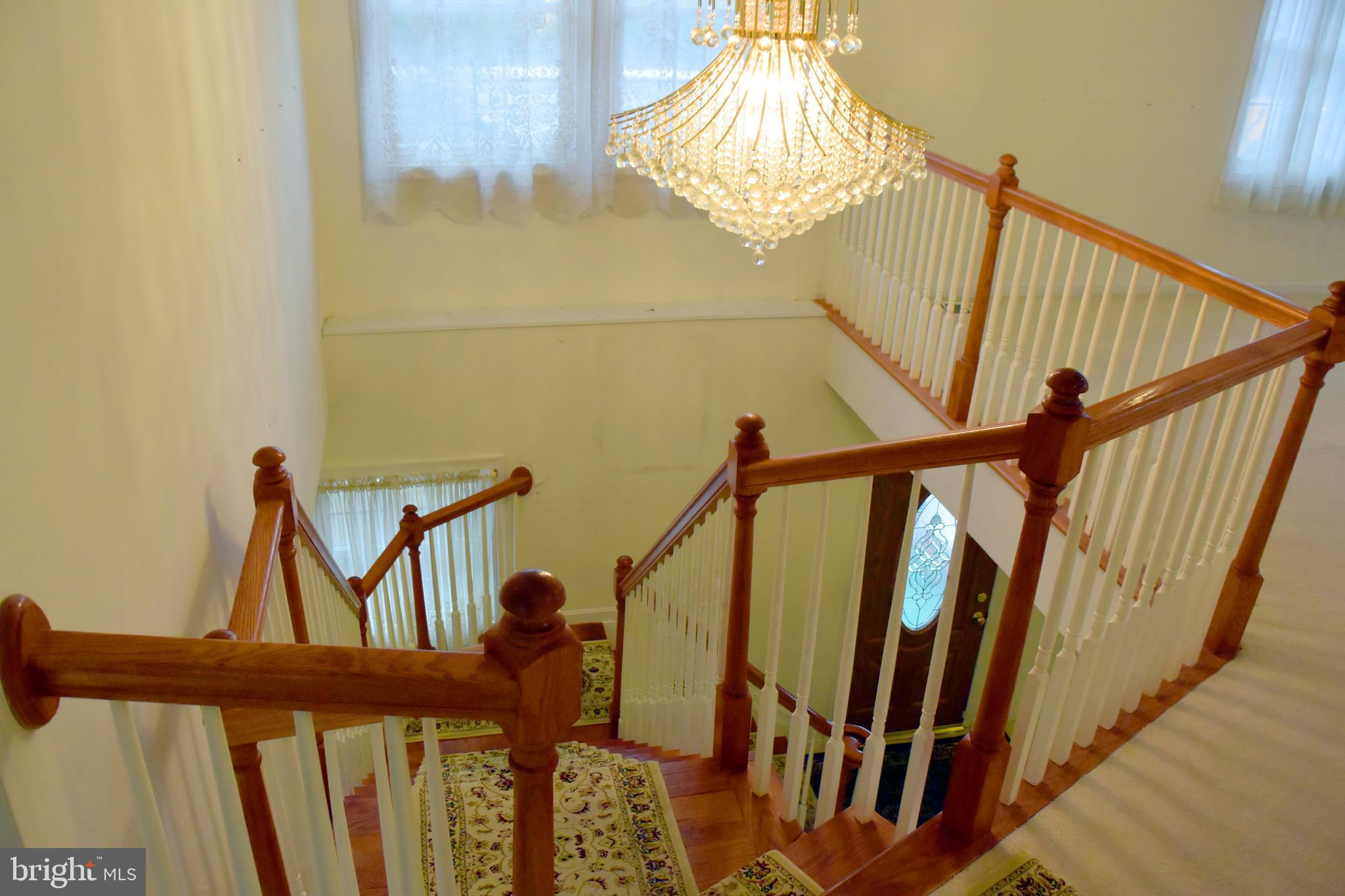 8404 Adelphi Road Adelphi, MD 20783 - Photo 16 of 29 STAIRWAYS