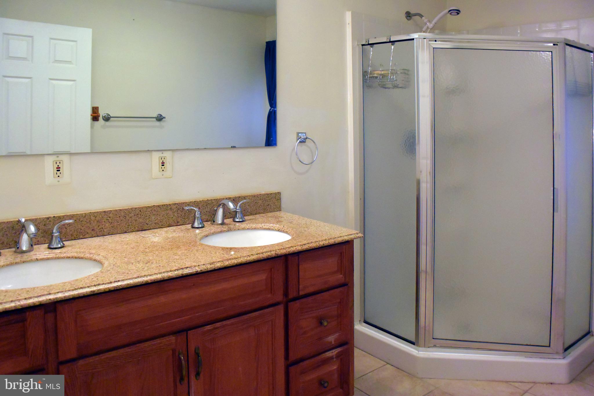 8404 Adelphi Road Adelphi, MD 20783 - Photo 20 of 29 FULL BATH IN UPPER LEVEL