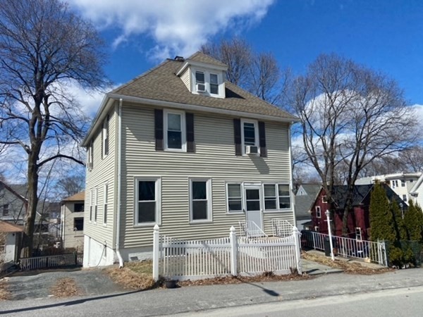 35 Uxbridge Street Worcester, MA 01605 - Photo 1 of 16