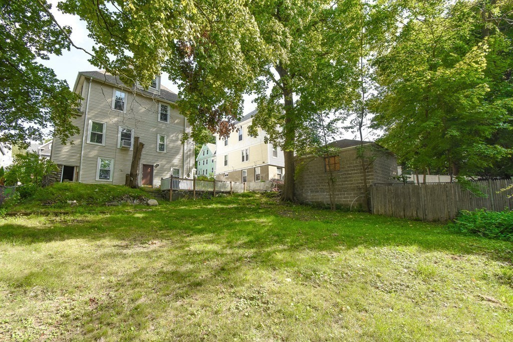 35 Uxbridge Street Worcester, MA 01605 - Photo 15 of 16