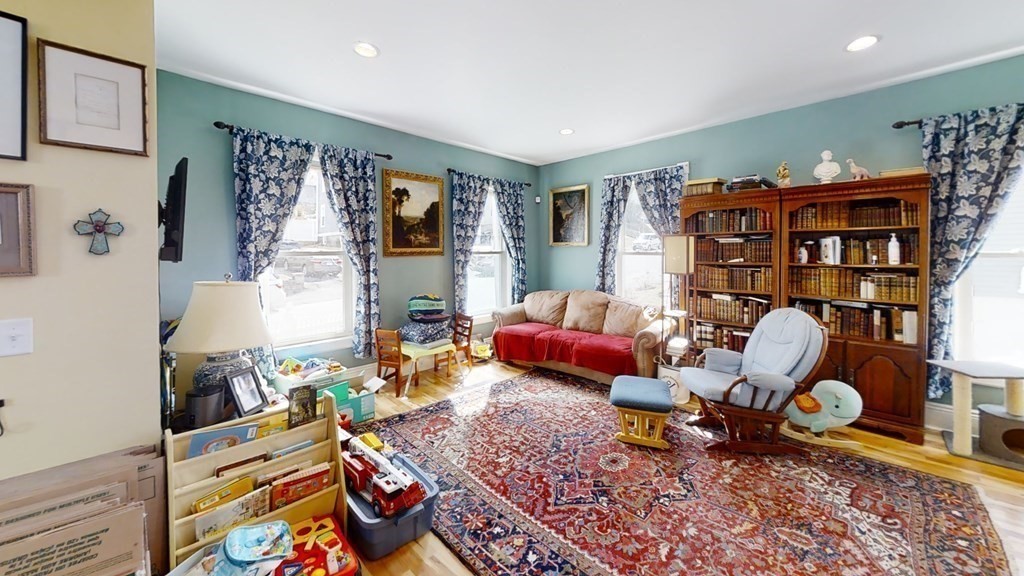 35 Uxbridge Street Worcester, MA 01605 - Photo 3 of 16
