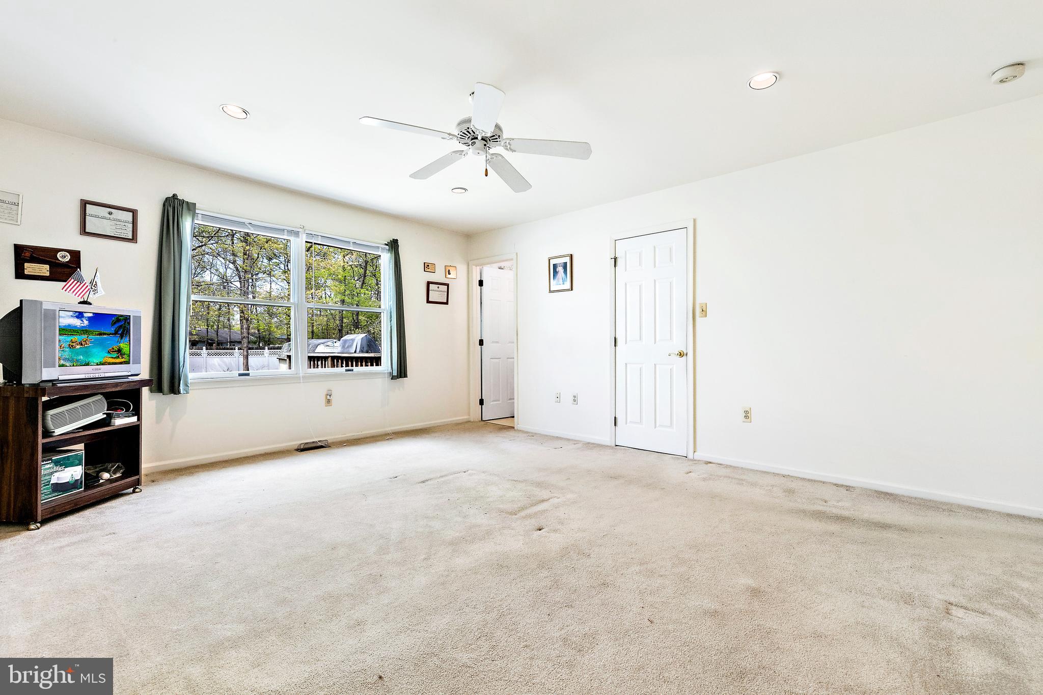 126 Inlet Avenue Manahawkin, NJ 08050 - Photo 18 of 41 Gallery Image 18
