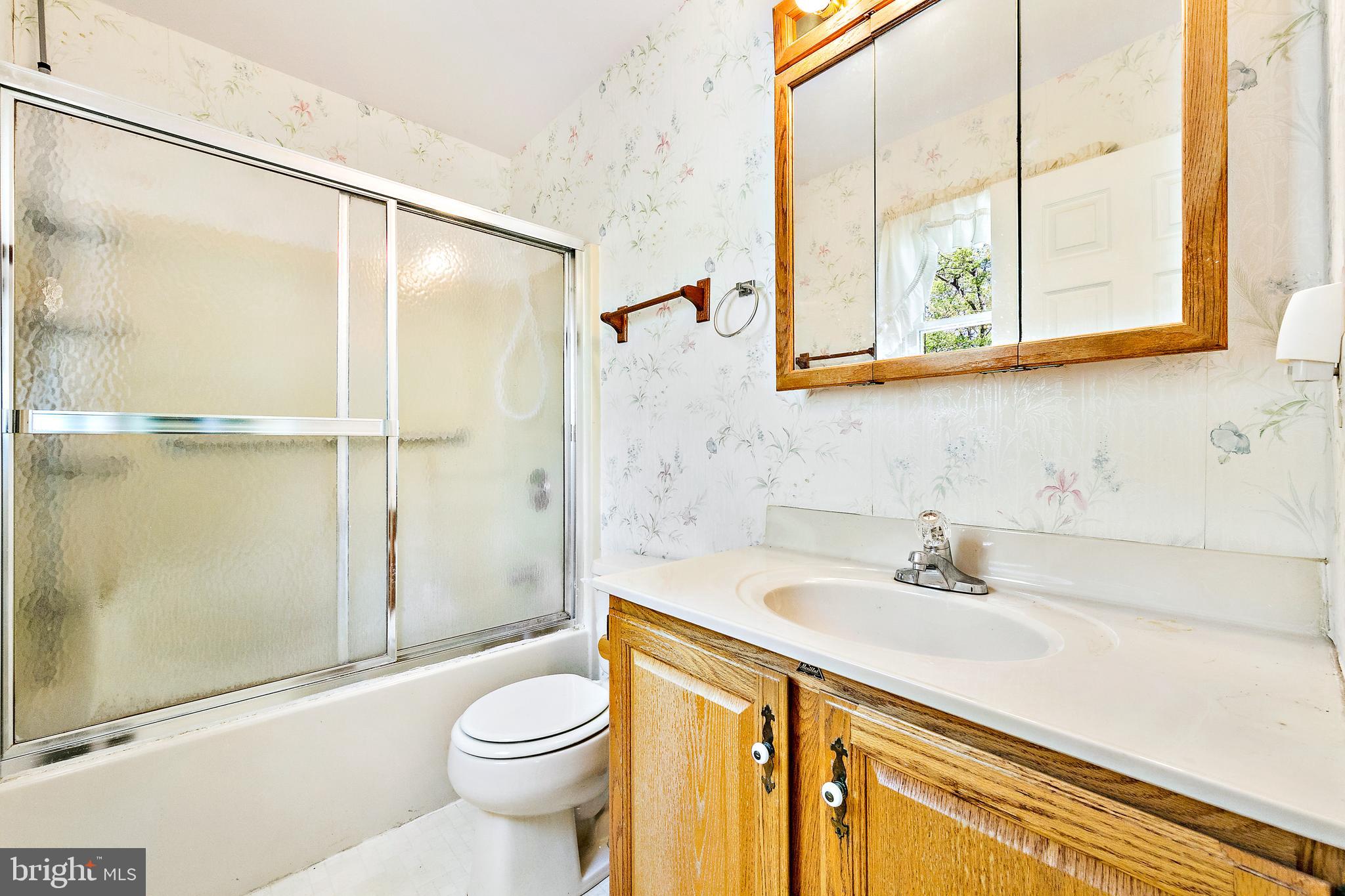 126 Inlet Avenue Manahawkin, NJ 08050 - Photo 19 of 41 Gallery Image 19