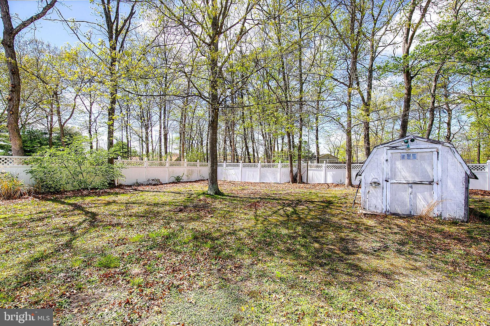 126 Inlet Avenue Manahawkin, NJ 08050 - Photo 34 of 41 Gallery Image 34