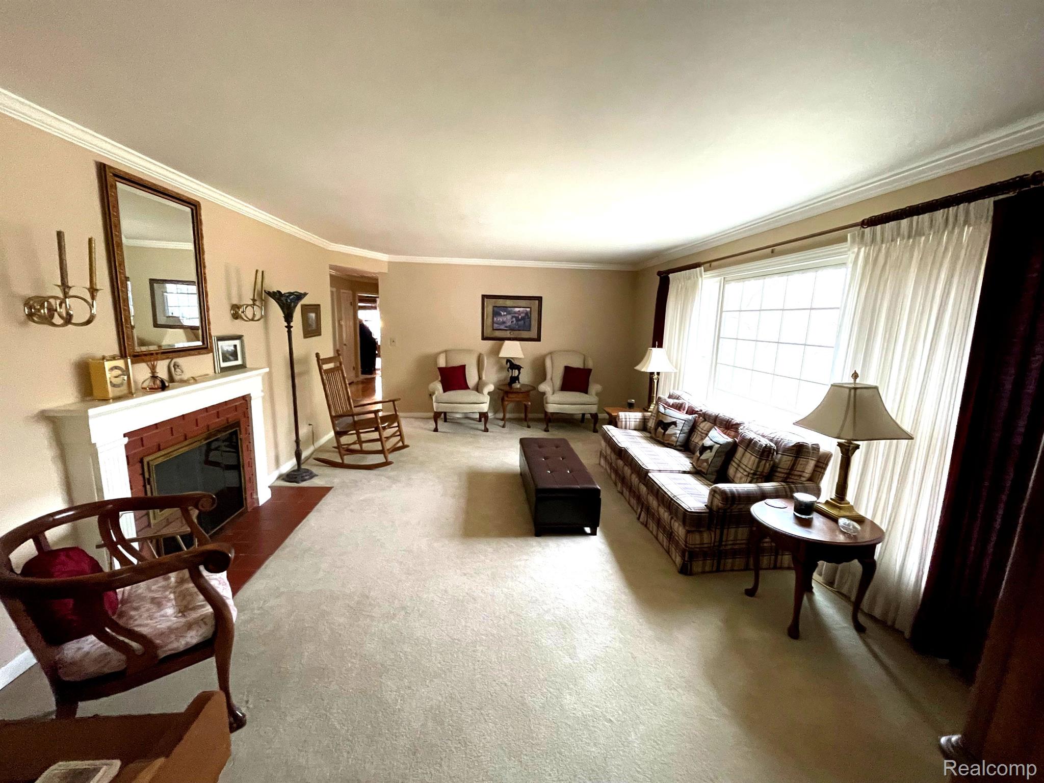 1308 Green Ridge Road Rochester, MI 48309 - Photo 6 of 14 Living Room