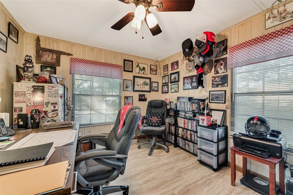 510 North D Ranch Road Waxahachie, TX 75167 - Photo 18 of 38 a view of a room with gym equipment