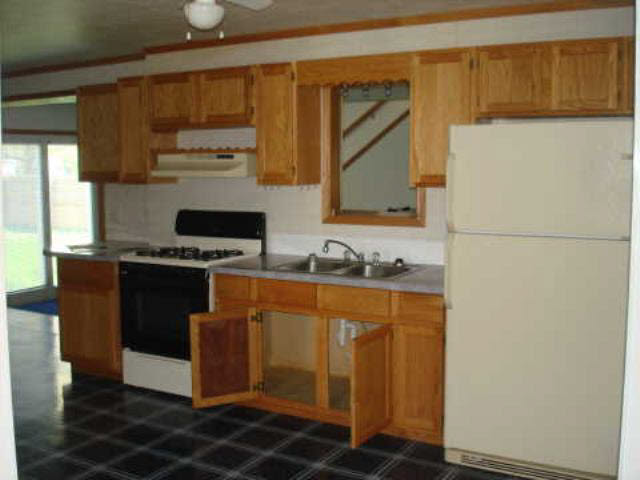 407 6th Street Howe, IN 46746 - Photo 4 of 9 Gallery Image 4