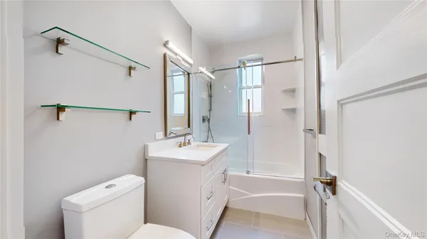 $407,000 | 1133 Midland Avenue, Unit 3L, Bronxville, NY 10708