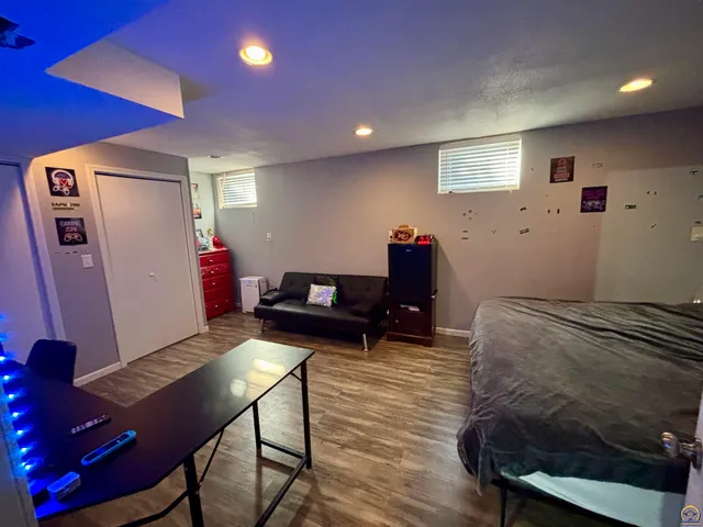 $214,900 | 924 East South Avenue, Emporia, KS 66801