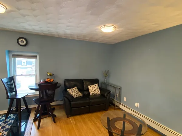 $2,500 | 88 Pearl Street, Unit 3, Somerville, MA 02145