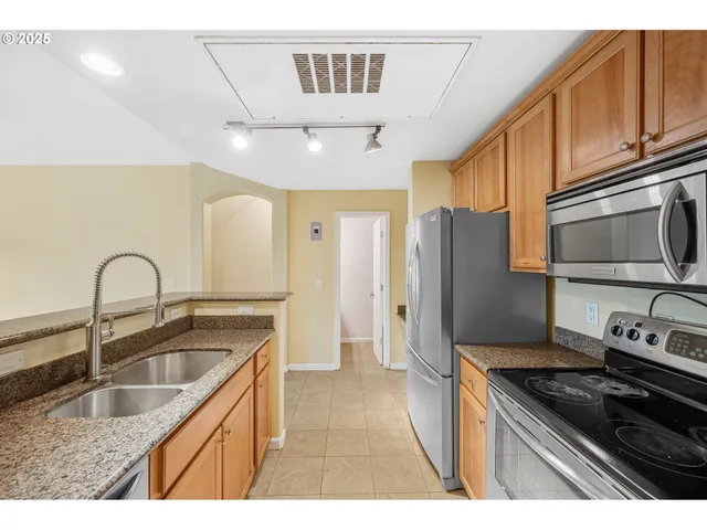 $324,900 | 850 Springtree Lane, West Linn, OR 97068