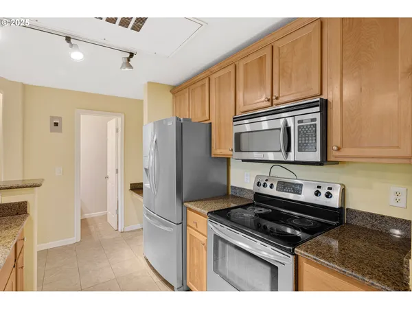 $315,000 | 850 Springtree Lane, West Linn, OR 97068