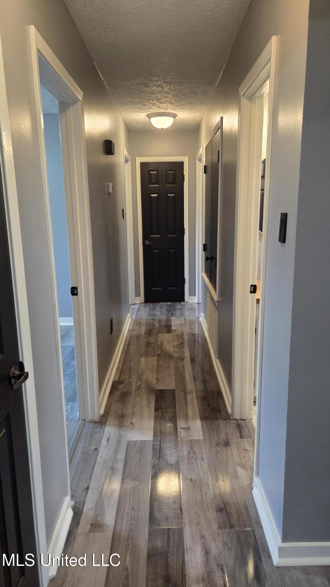 419 Vicksburg Street Edwards, MS 39066 - Photo 17 of 33 Hallway 2