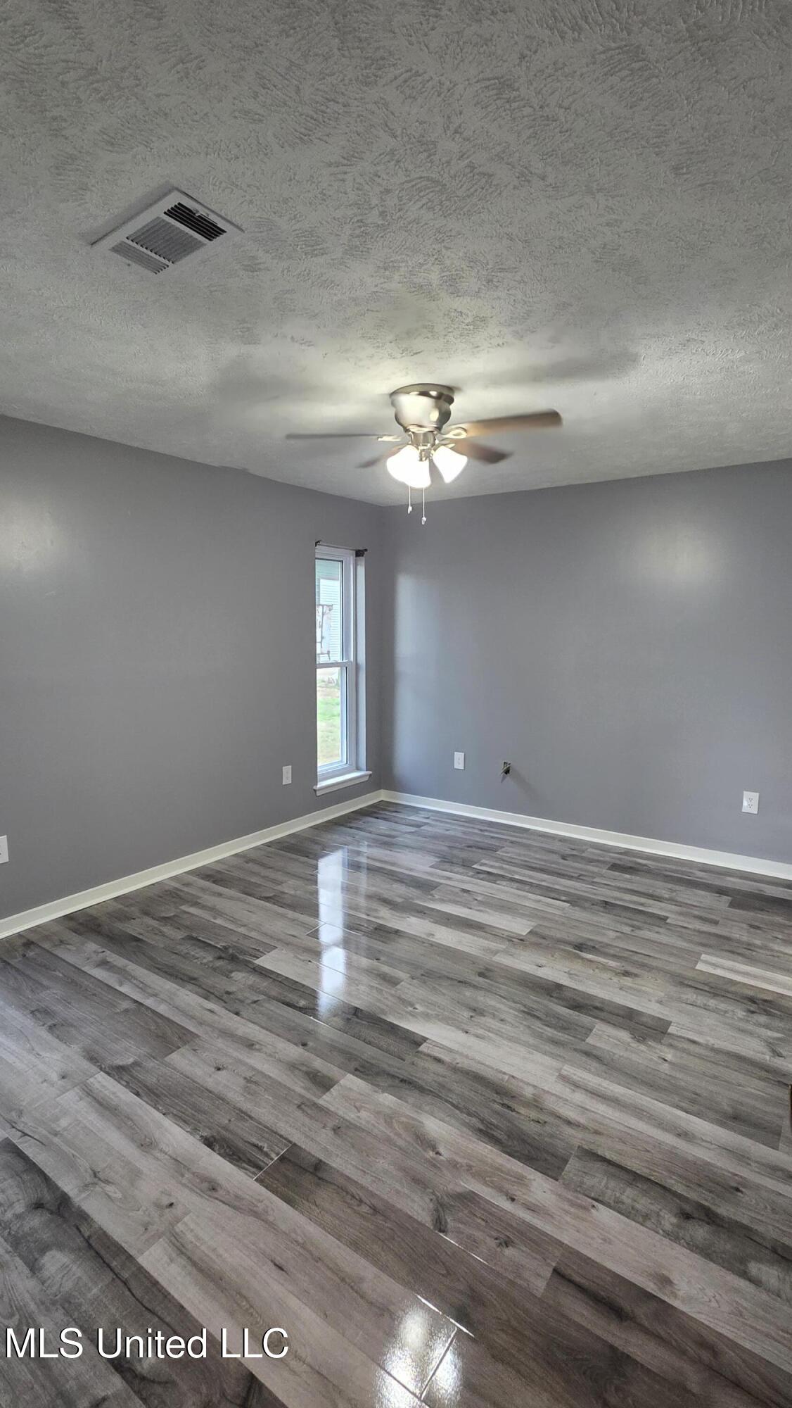 419 Vicksburg Street Edwards, MS 39066 - Photo 24 of 33 20260110_144722 (002)