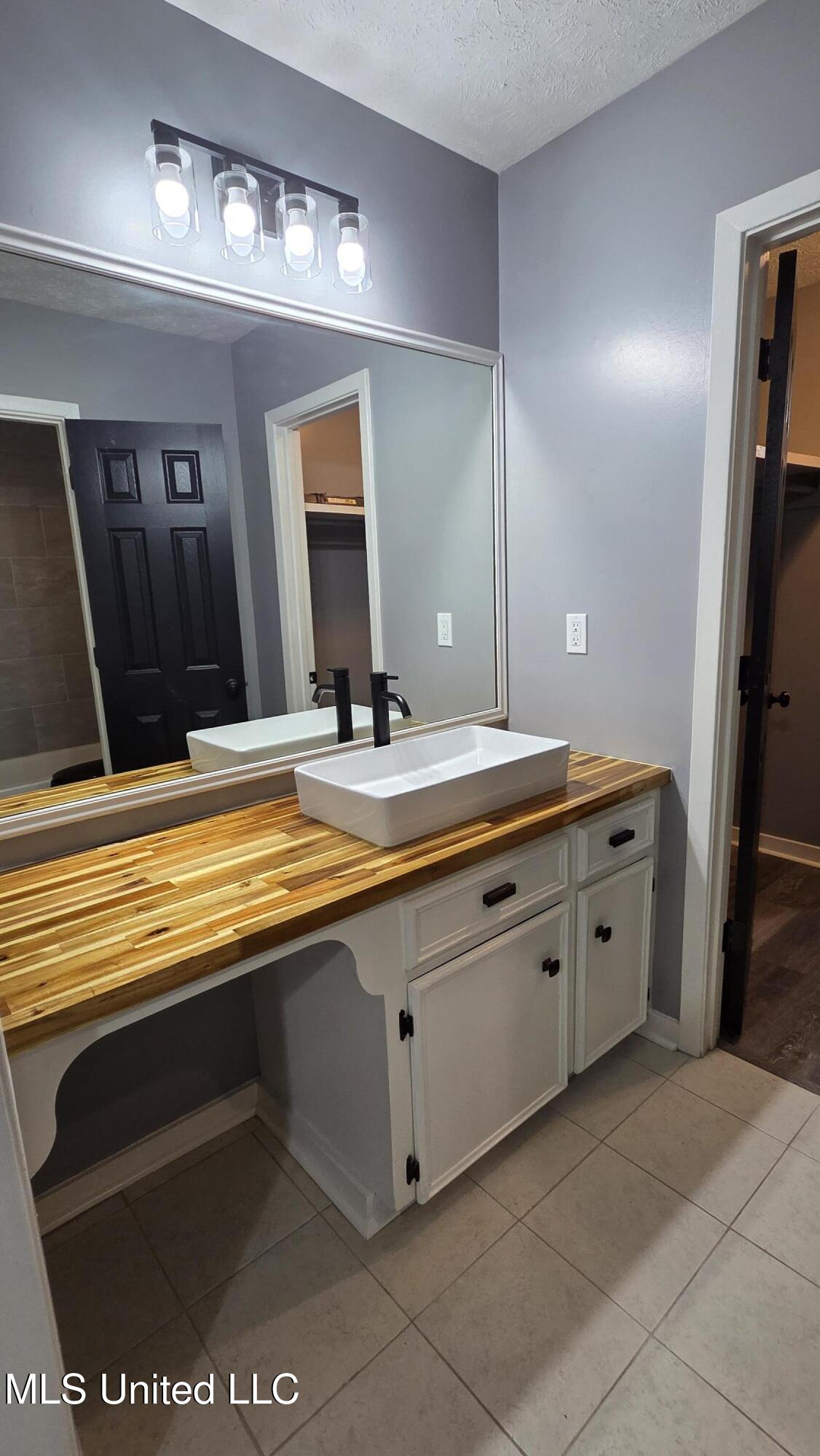 419 Vicksburg Street Edwards, MS 39066 - Photo 25 of 33 mb vanity 2