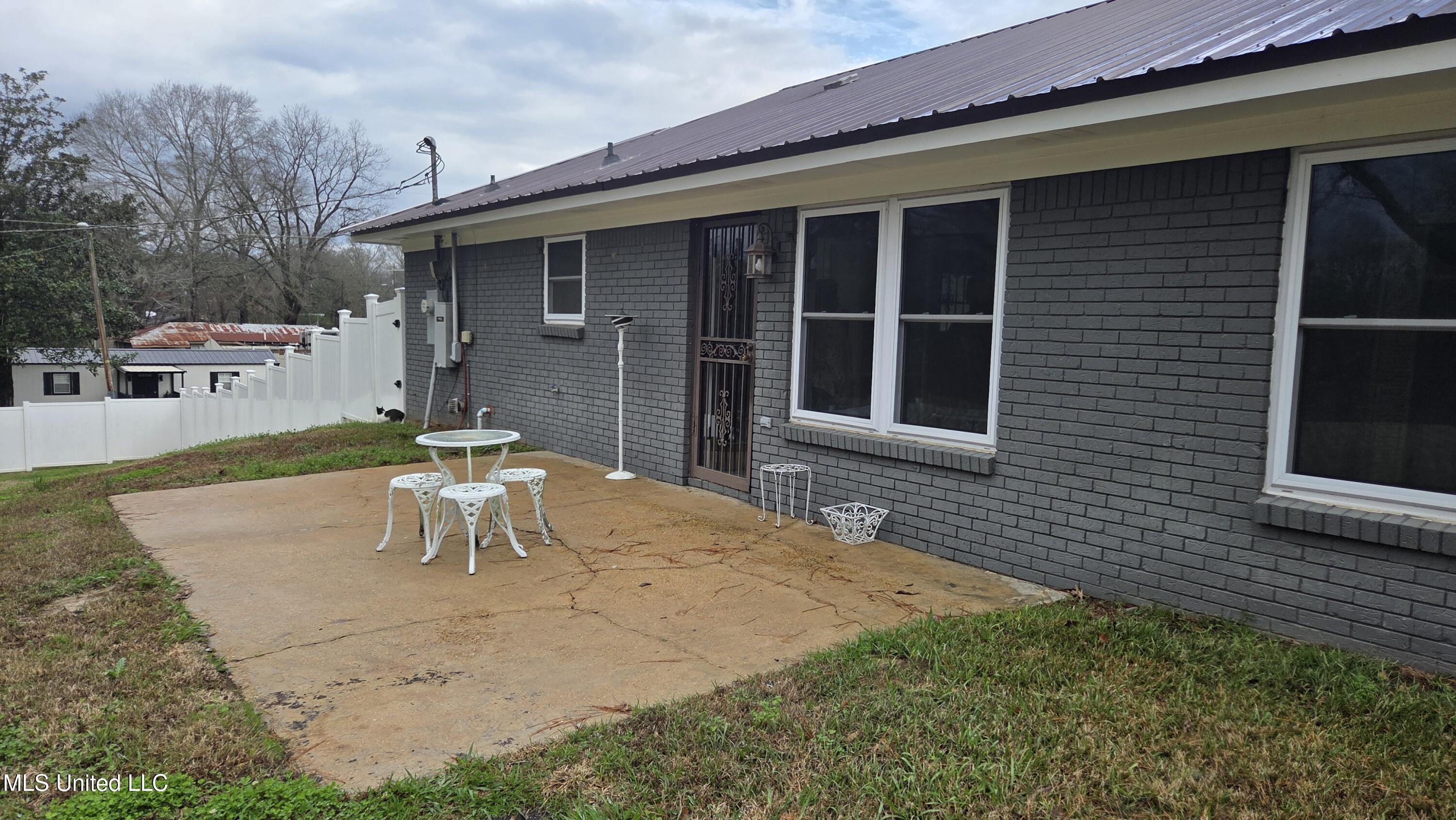 419 Vicksburg Street Edwards, MS 39066 - Photo 28 of 33 Back Patio
