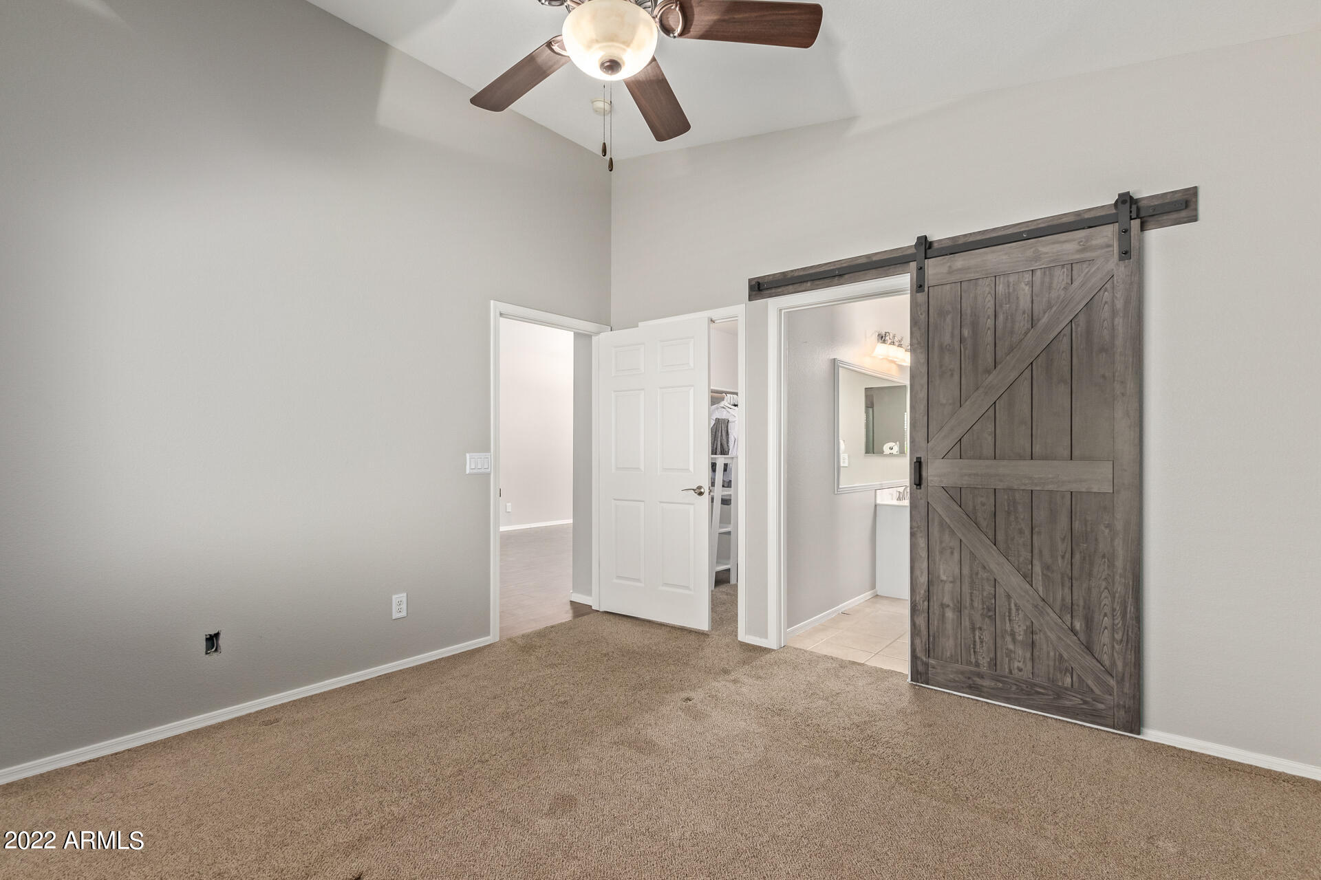 927 South Racine Lane Gilbert, AZ 85296 - Photo 11 of 26 14 - Racine