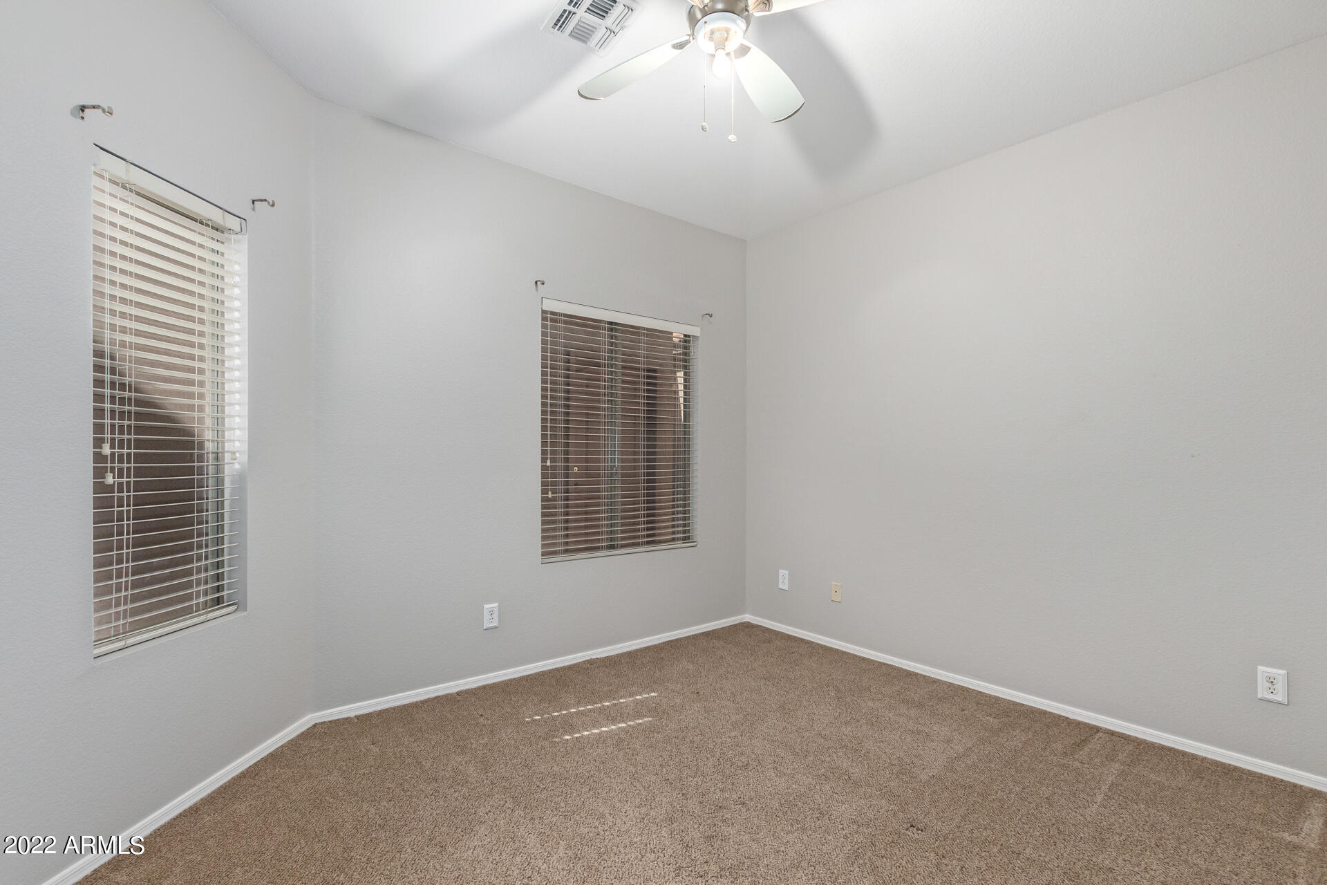 927 South Racine Lane Gilbert, AZ 85296 - Photo 19 of 26 22 - Racine