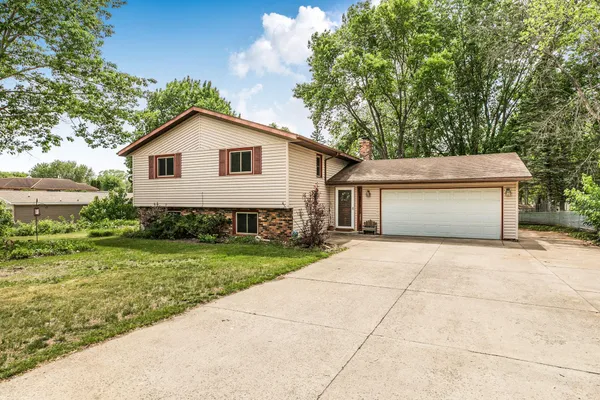 $285,000 | 2156 Morningside Drive Northeast, St. Cloud, MN 56304