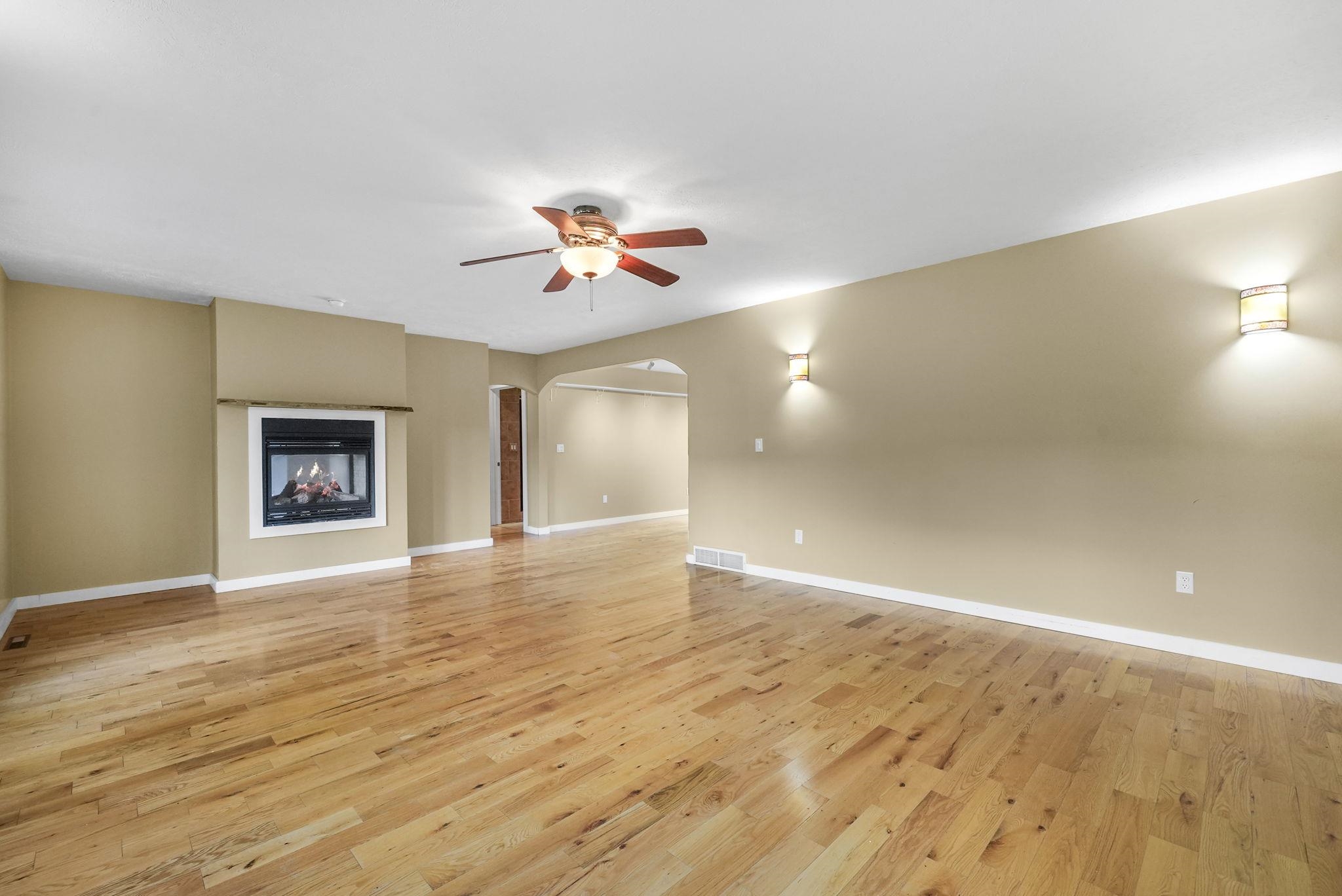 9750 East Solem Road Suttons Bay, MI 49682 - Photo 16 of 76 1939485-e36bc152-b0ab-4f9f-8d62-b2887cb81cdc.JPG