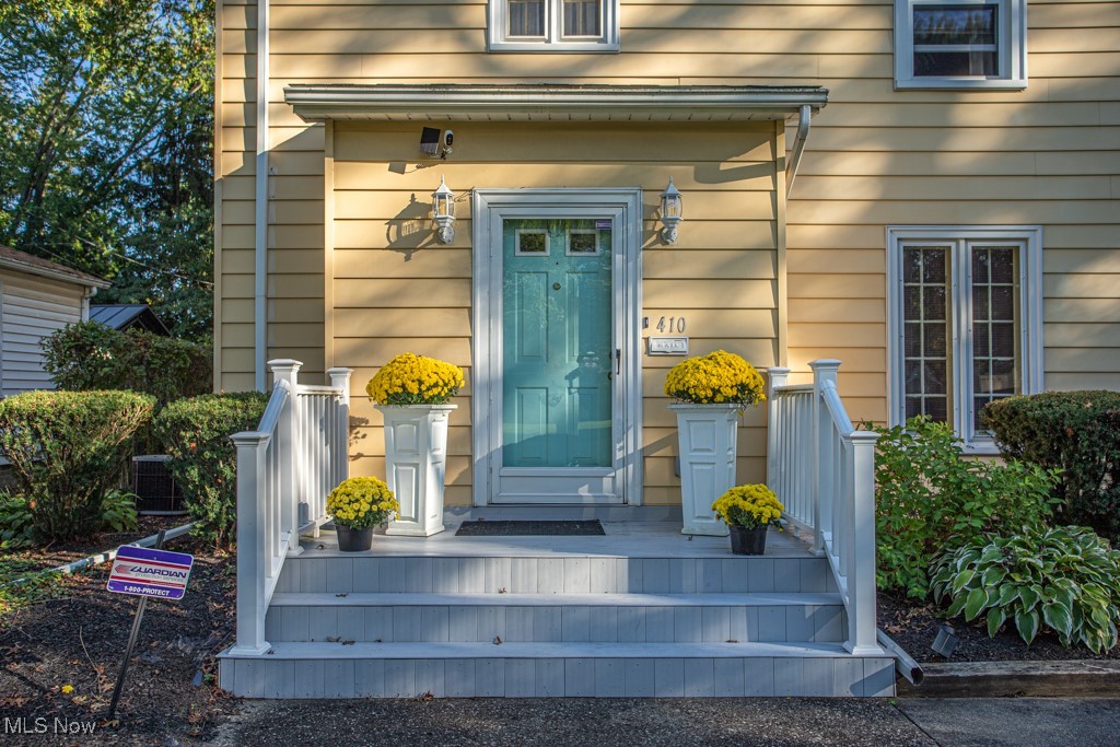 410 Butler Road Northeast Warren, OH 44483 - Photo 2 of 39 Gallery Image 2