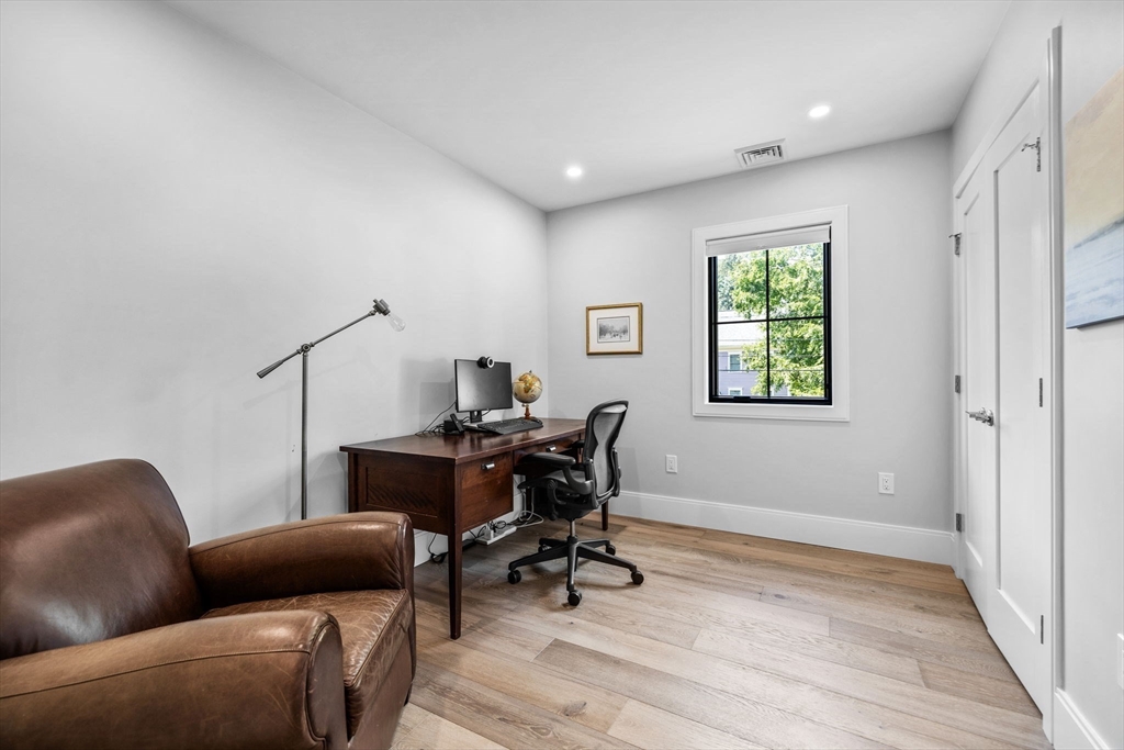 83 Winter Street Lexington, MA 02420 - Photo 17 of 42