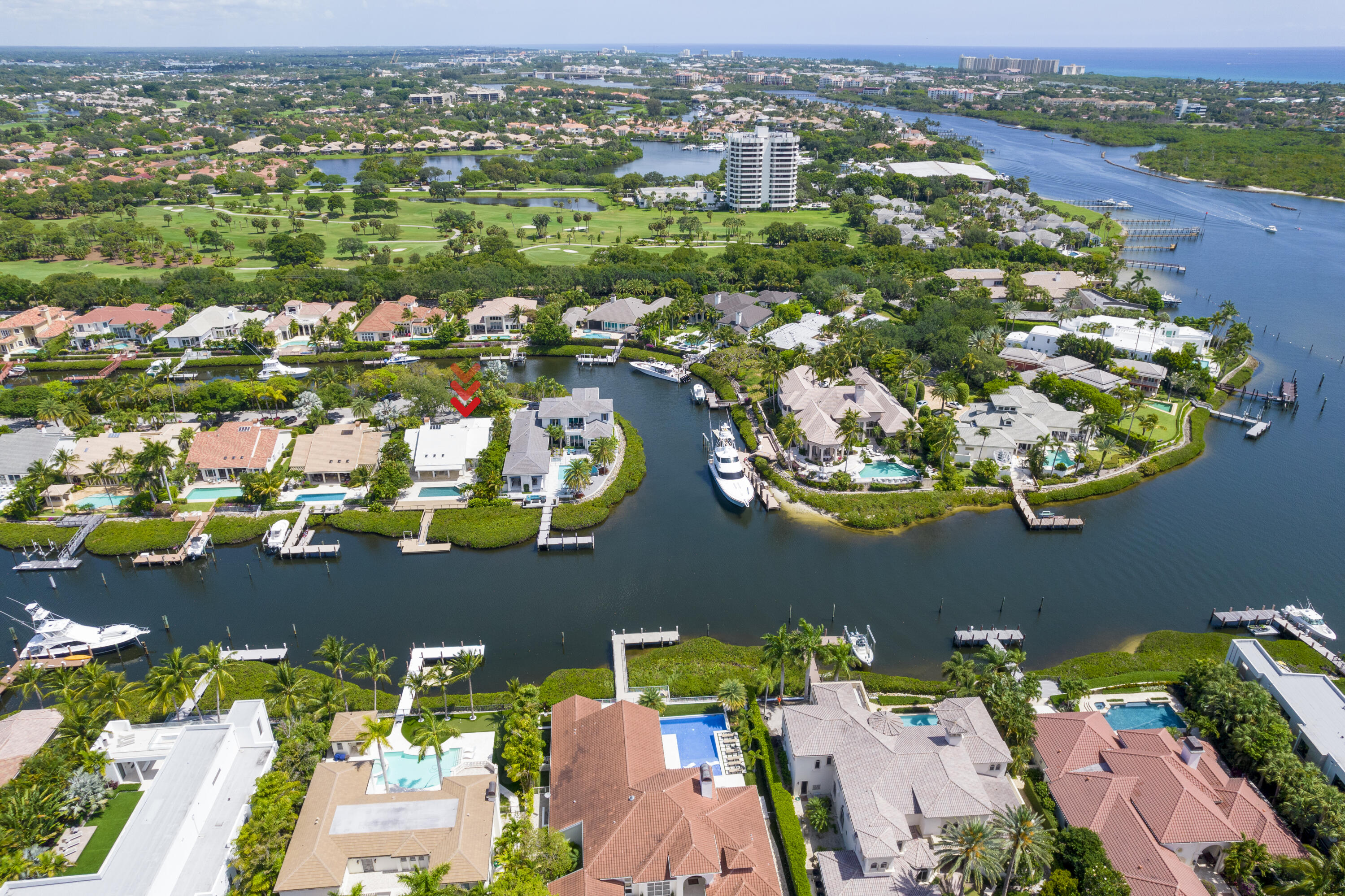215 Island Drive Jupiter, FL 33477 - Photo 38 of 39 an aerial view of residential houses with outdoor space