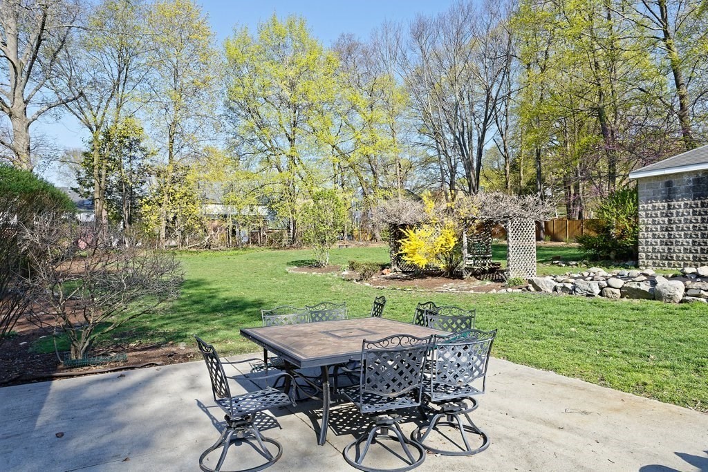 24 Brantwood Road Worcester, MA 01602 - Photo 35 of 37