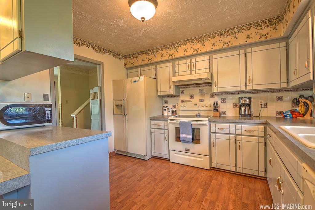 6 Spring View Carlisle, PA 17015 - Photo 3 of 25 Gallery Image 3