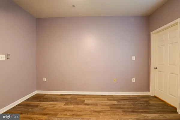 $2,100 | 5123 A Travis Edward Way, Unit A, Centreville, VA 20120