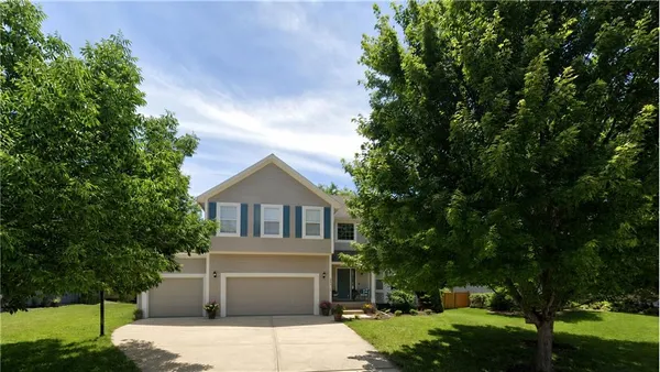 $489,000 | 15217 West 153rd Street, Olathe, KS 66062