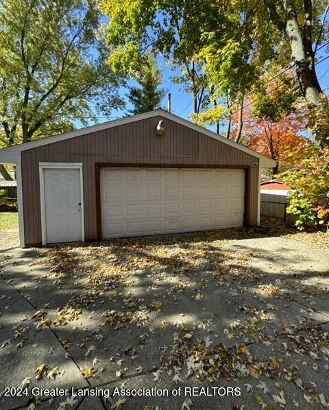 3106 Norwich Road Lansing, MI 48911 - Photo 10 of 14 ngarage