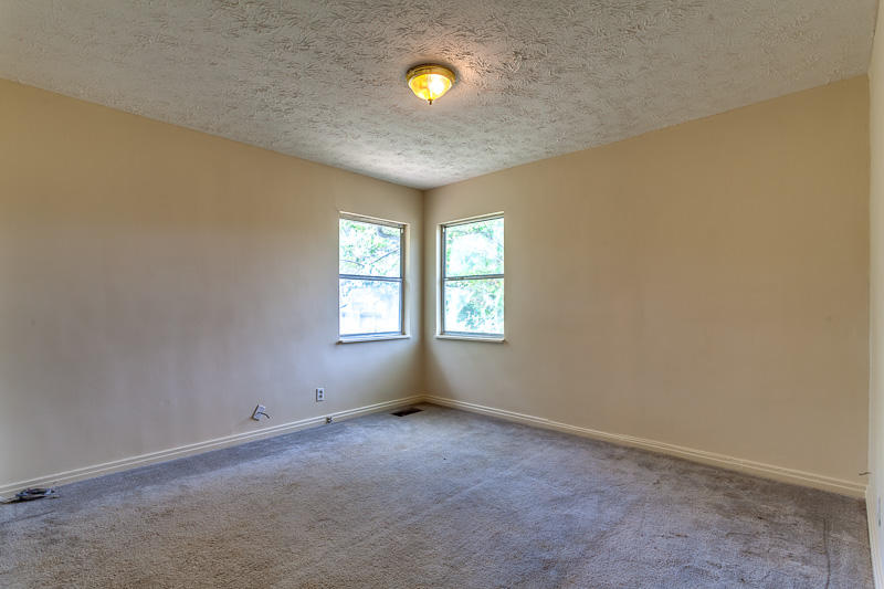 5113 Clover Road Knoxville, TN 37912 - Photo 16 of 18 020161014-2-5113CloverRdKnoxvilleTN-SMAL