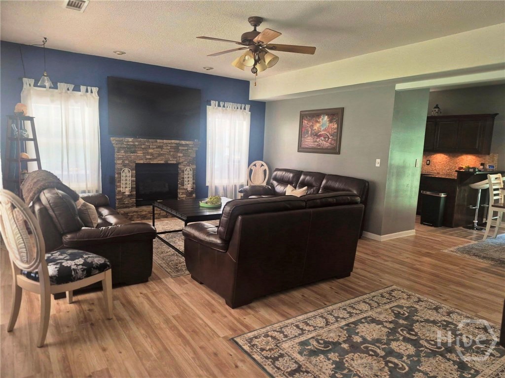 453 Borders Road Commerce, GA 30530 - Photo 18 of 54 Living Room 1