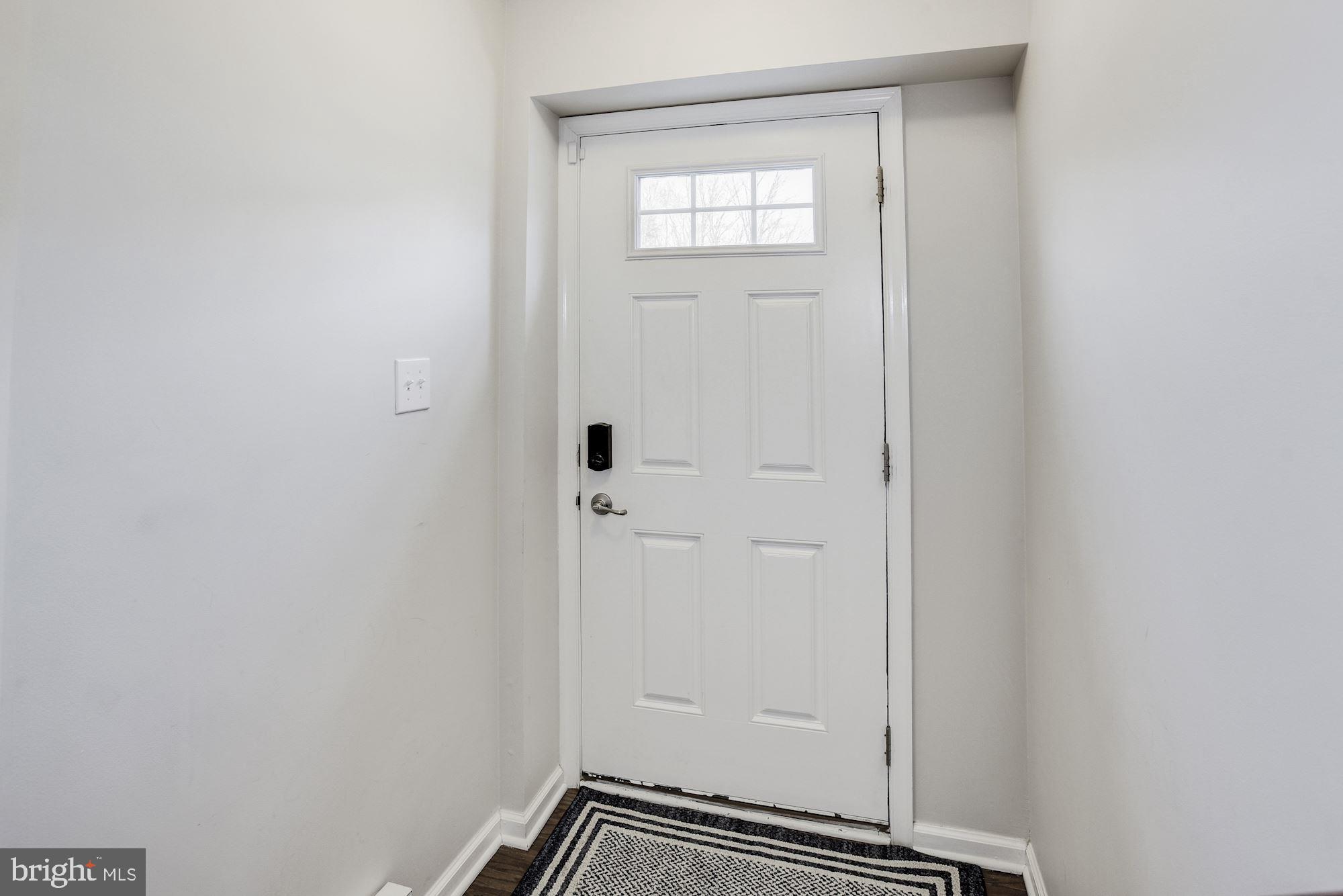 16 Grace Drive Marlton, NJ 08053 - Photo 4 of 41 Foyer entrance