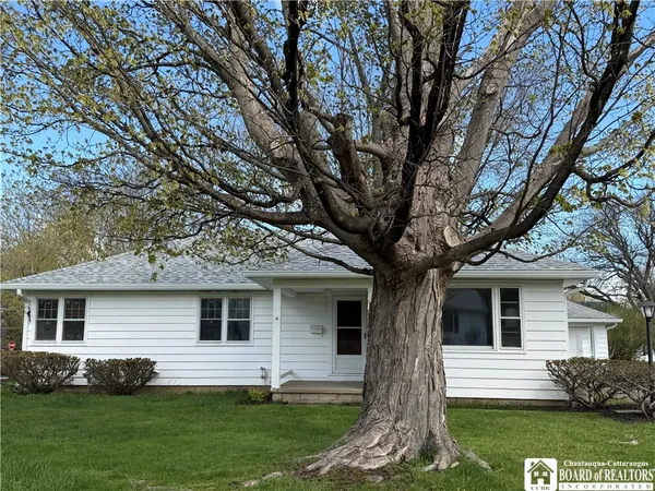 $169,900 | 4 Leon Place, Pomfret, NY 14063