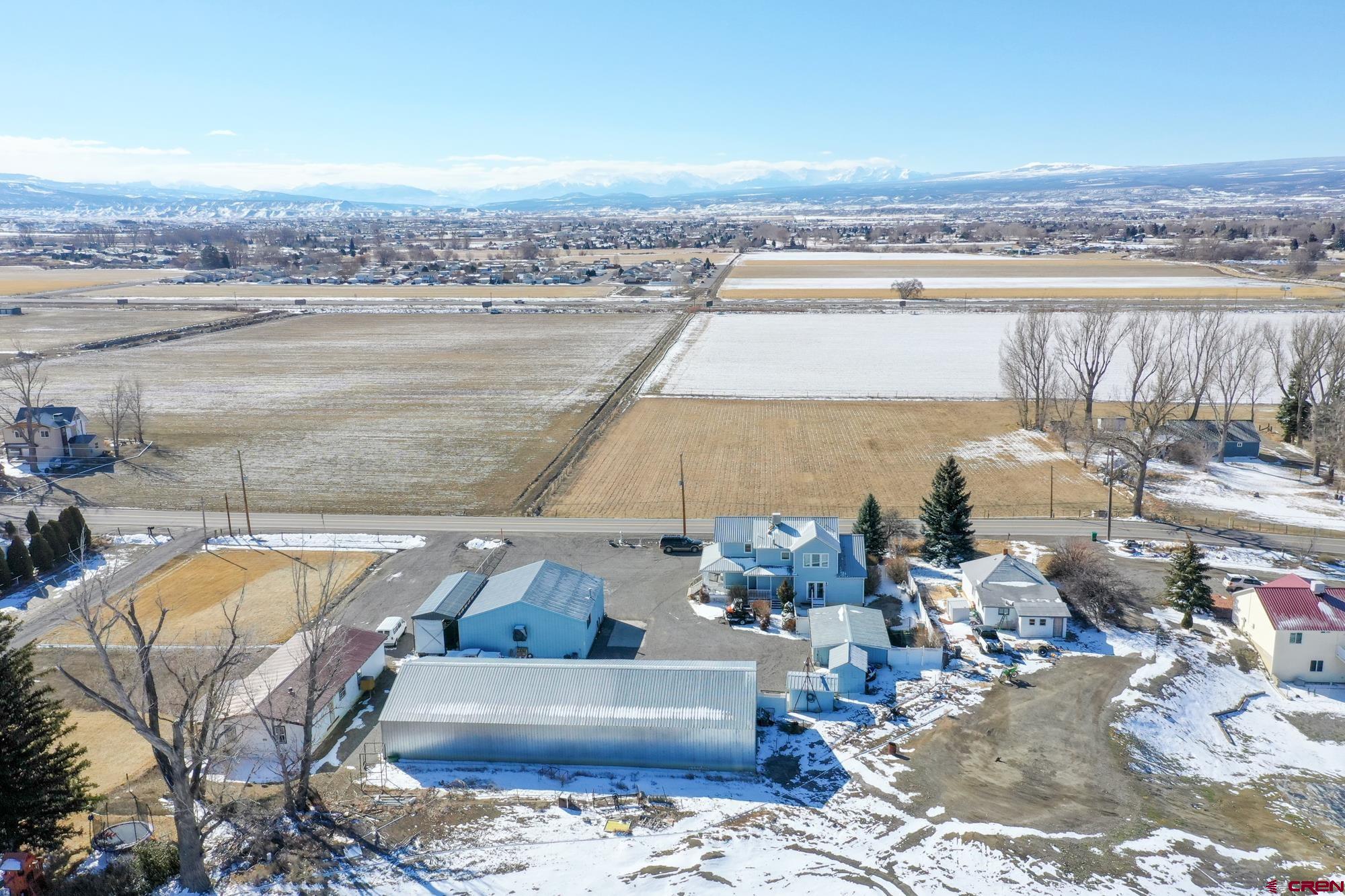 2749 Locust Road Montrose, CO 81401 - Photo 6 of 31 MOUNTAIN VIEWS!