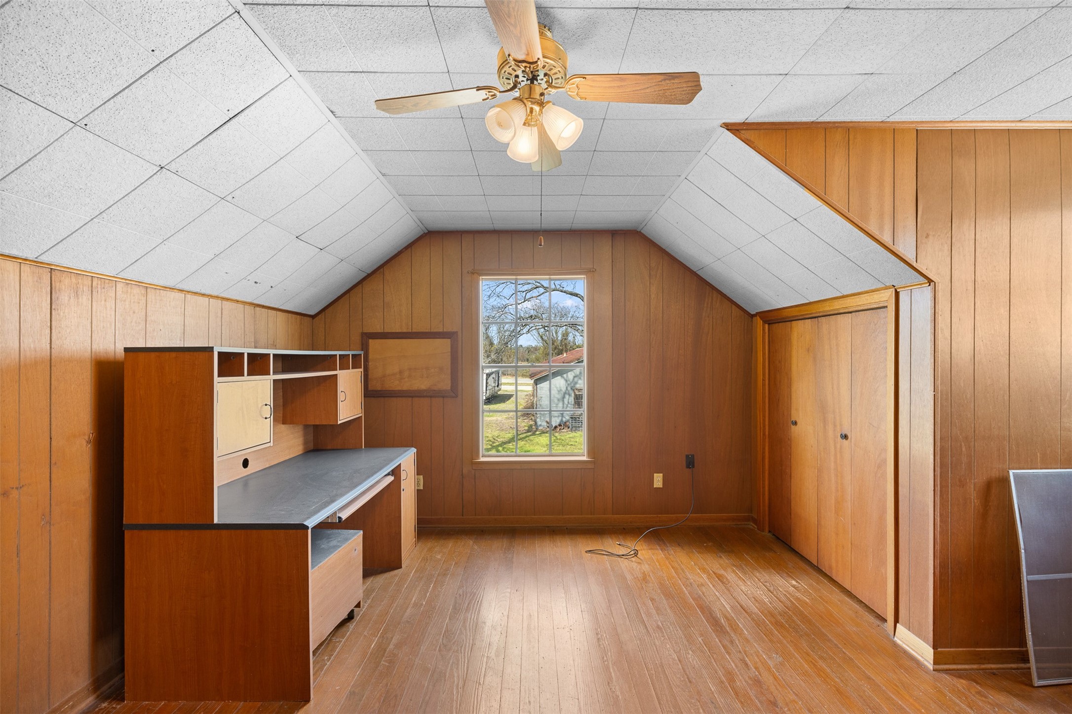 104 6th Street Glidden, TX 78943 - Photo 22 of 28 bedroom