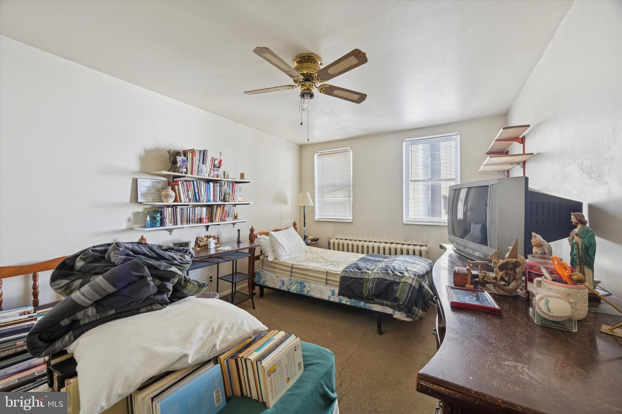 2020 South 9th Street Philadelphia, PA 19148 - Photo 14 of 19 a bedroom with furniture and a window