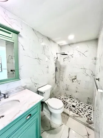 $4,800 | 329 Southwest 3rd Street, Boca Raton, FL 33432