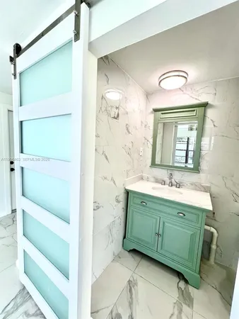 $4,800 | 329 Southwest 3rd Street, Boca Raton, FL 33432